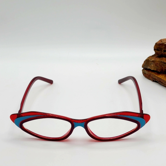 Kelsey Reader - Picture 2 of 5